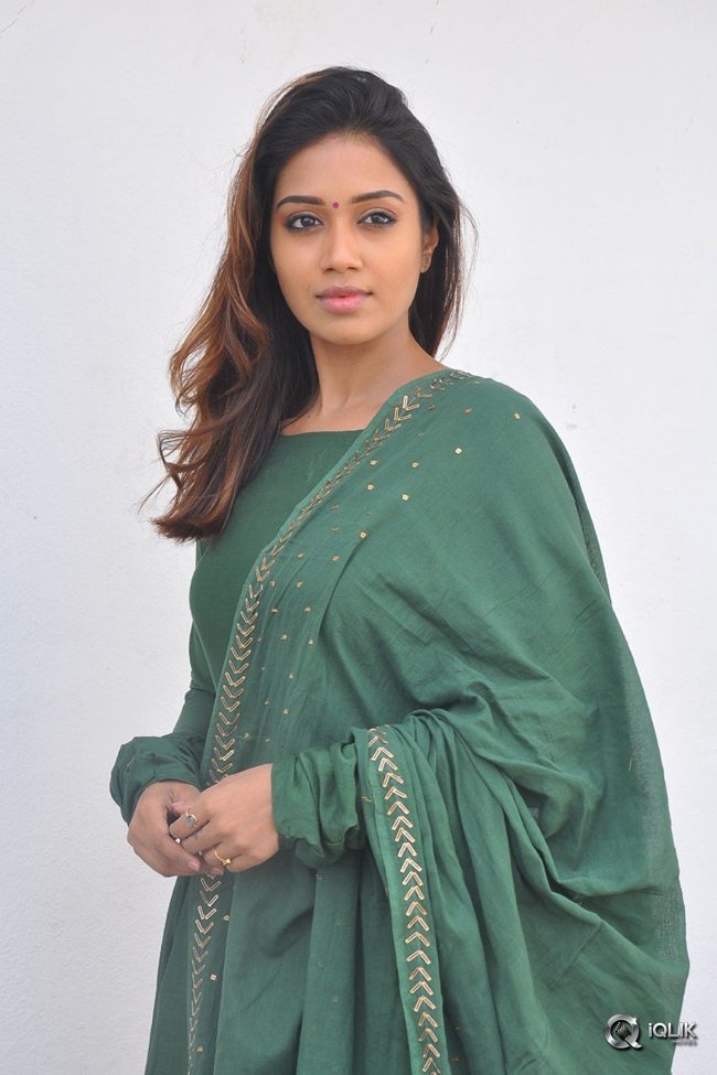 Nivetha-Pethuraj-At-Mental-Madilo-Movie-Press-Meet